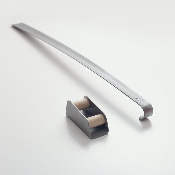 ShoeHorn - with bracket